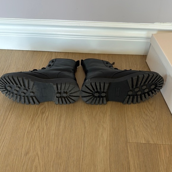 Sincerely Jules Black Combat Moto Boots with Platform Sole - Picture 3 of 3